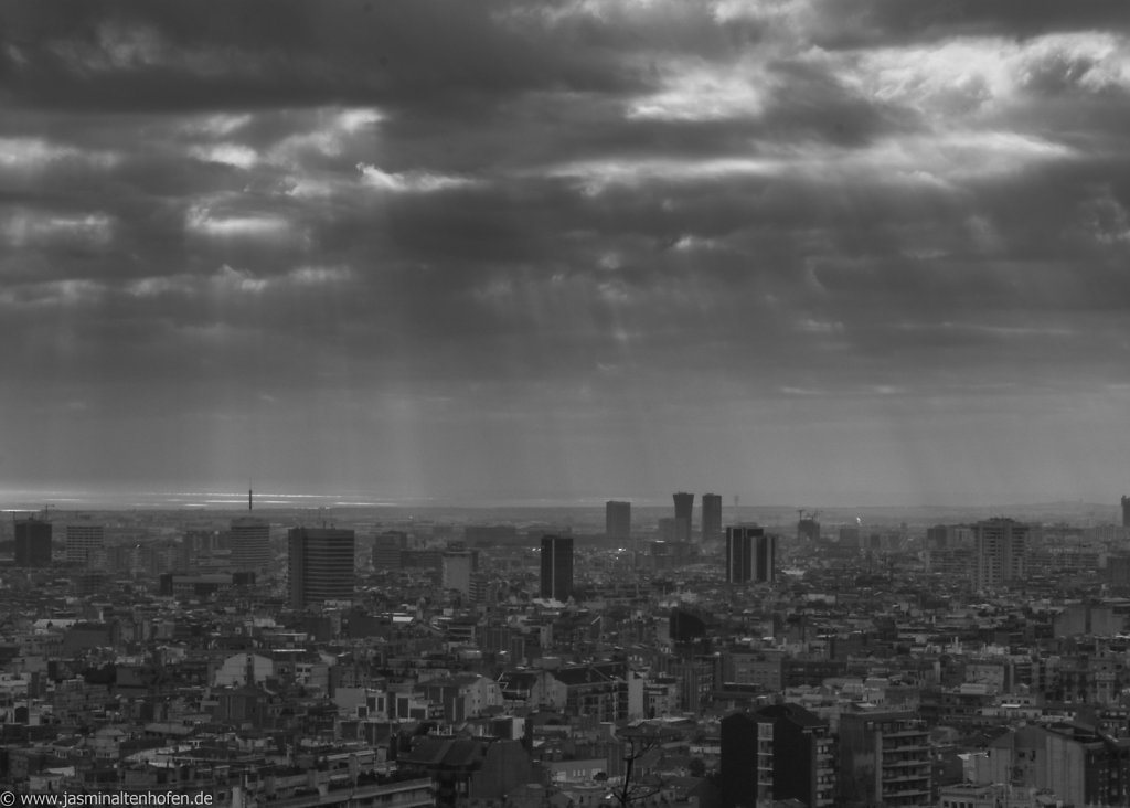 sunray battle against the clouds