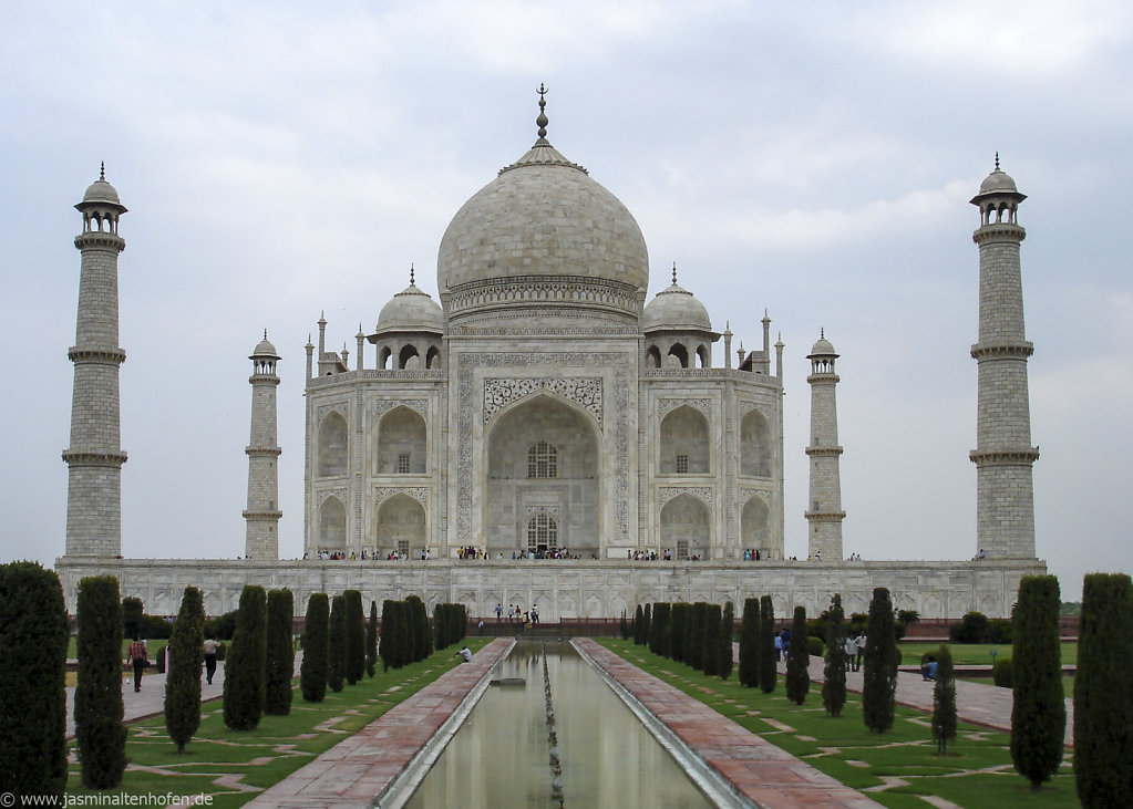 breathtaking Taj Mahal