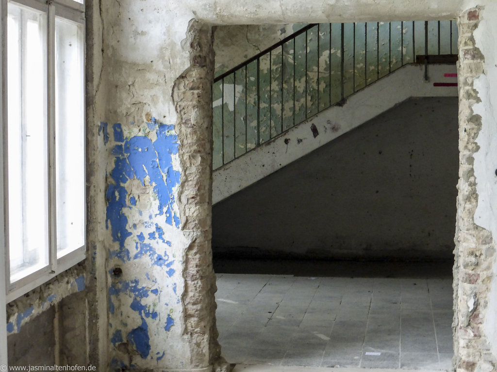 decayed staircase 